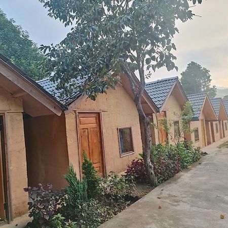 Hong Thu Homestay & Bungalow Quan Ba Ruang foto