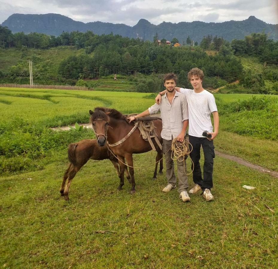 Hong Thu Homestay & Bungalow Quan Ba Bagian luar foto
